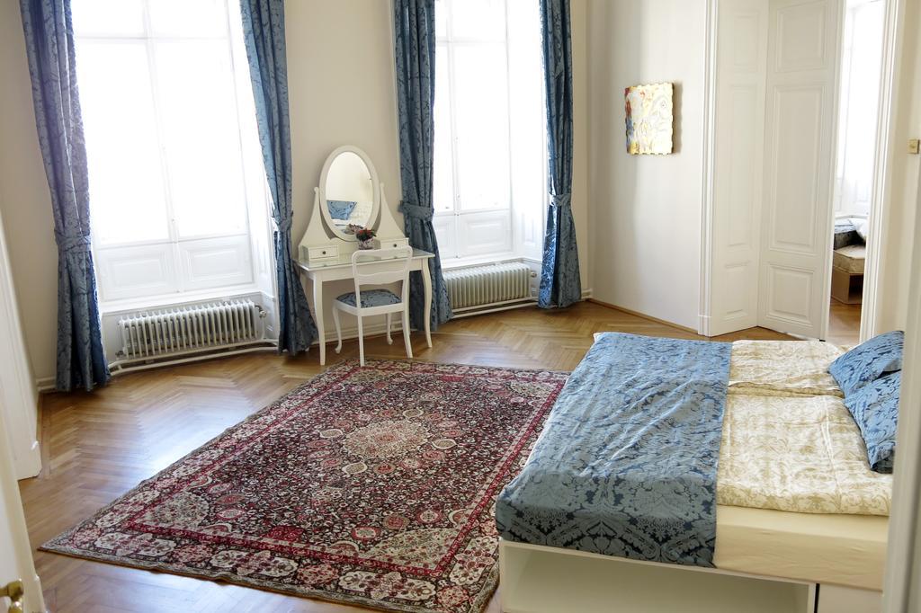 Aeki City Vienne Chambre photo
